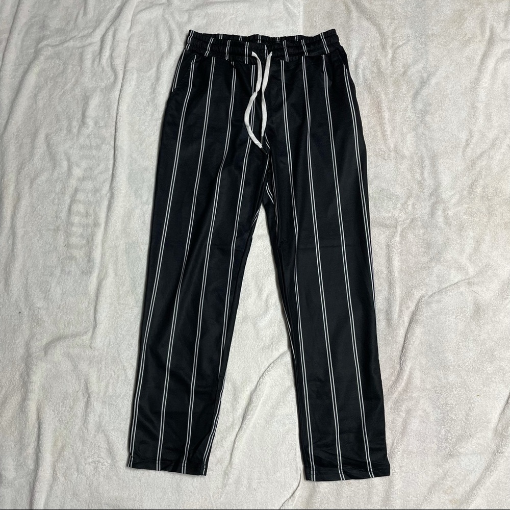 Pants with stripes -Small